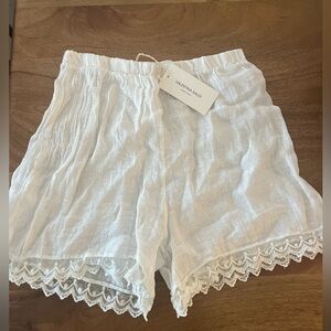 Linen white shorts